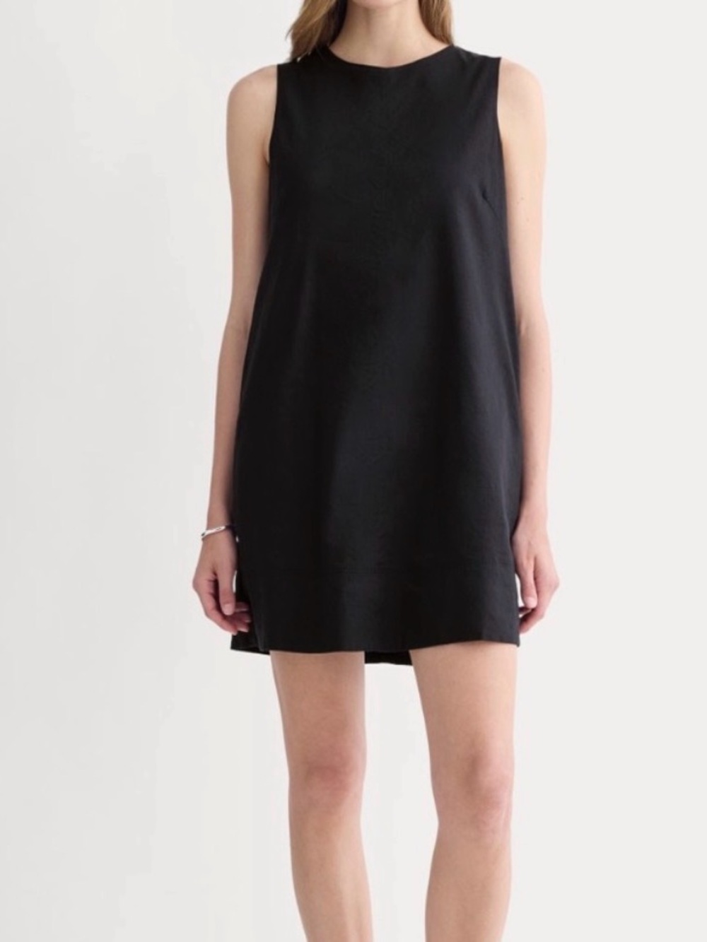 Classic Everlane Sleeveless Black Shift Dress